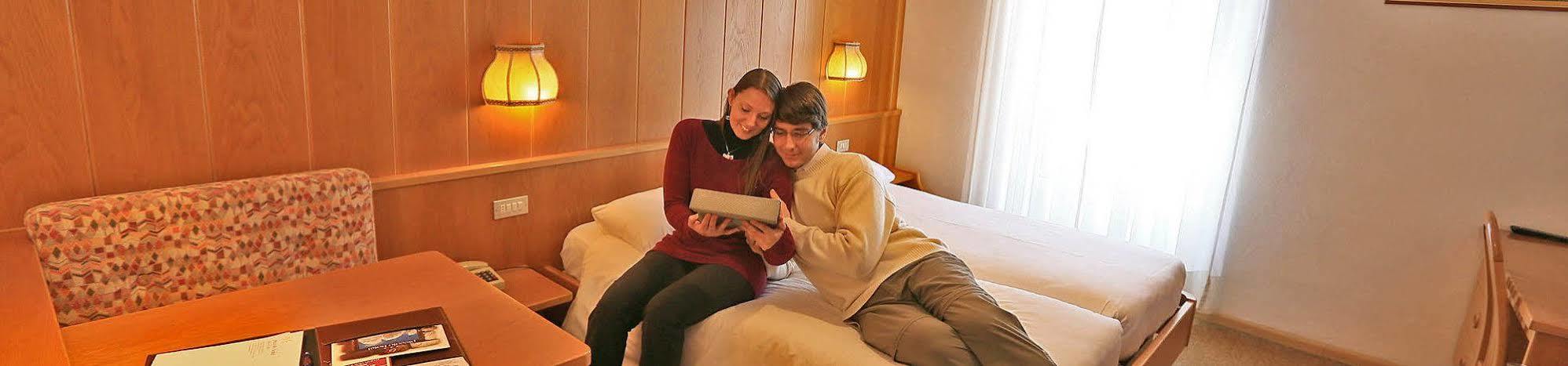 Al Piccolo Hotel วีโก ดี ฟาสซา ภายนอก รูปภาพ
