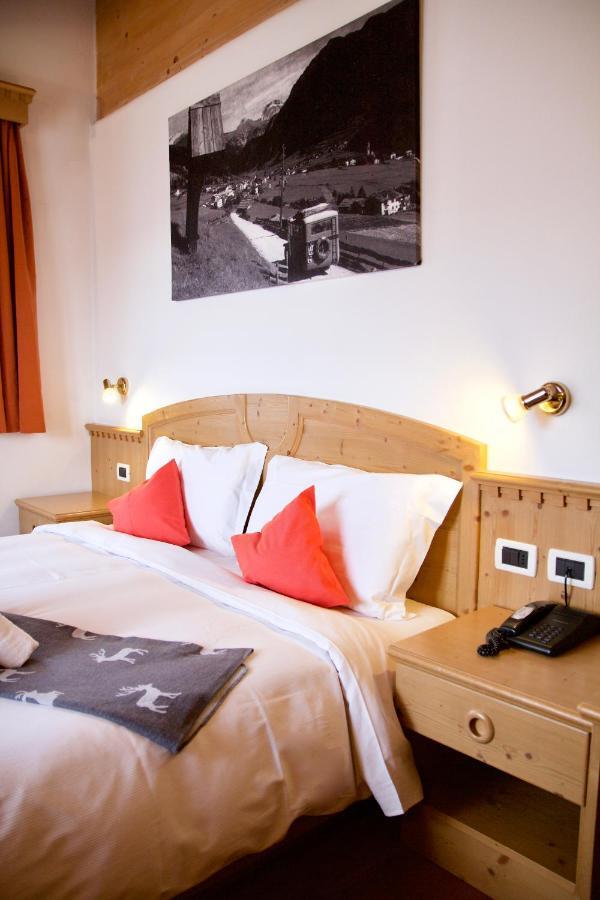 Al Piccolo Hotel วีโก ดี ฟาสซา ภายนอก รูปภาพ